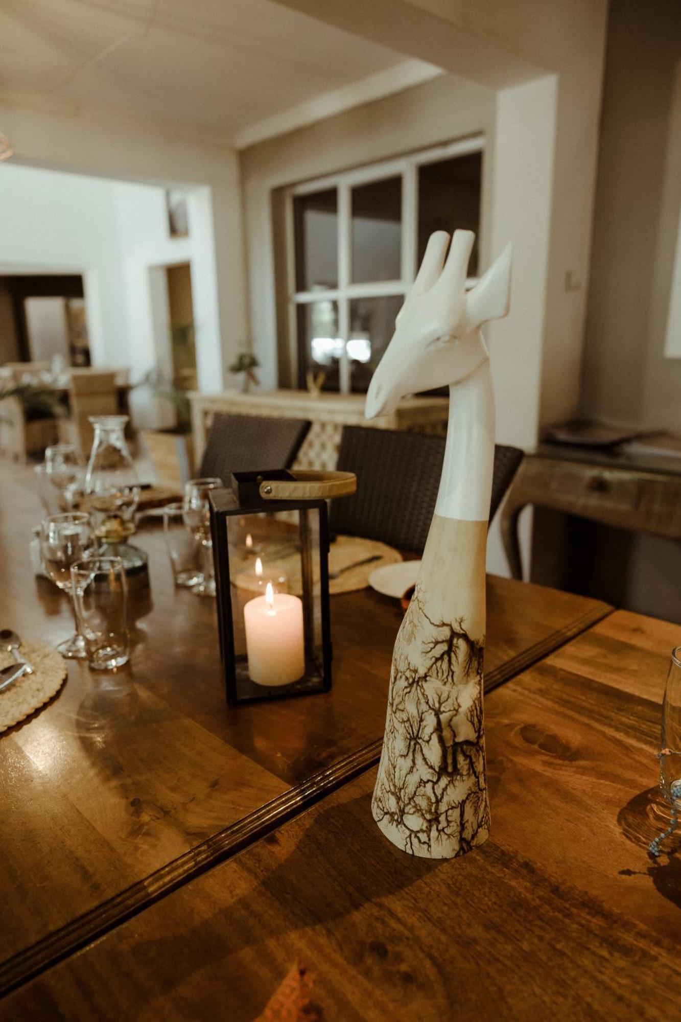 Out Of Africa Town Lodge Otjiwarongo Bagian luar foto